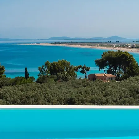 Ouranos - Luxurius Modern Pool, Close To The Willa Agios Ioannis (Lefkada)