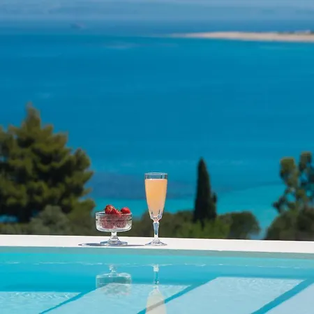 Willa Ouranos - Luxurius Modern Pool, Close To The