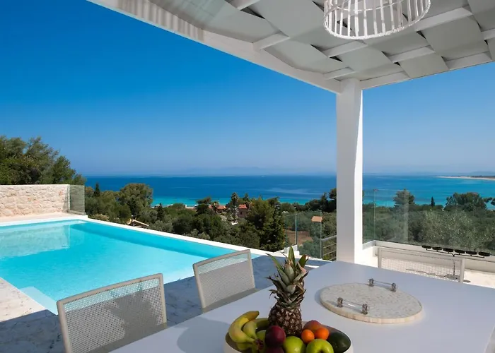 Villa Ouranos - Luxurius Modern Pool, Close To The Agios Ioannis (Lefkada)